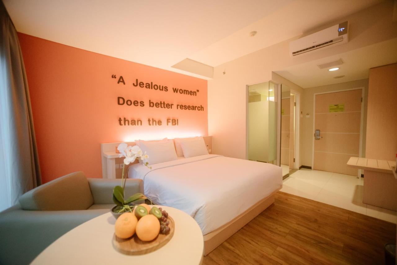 The Bountie Hotel And Convention Centre Сукабуми Екстериор снимка